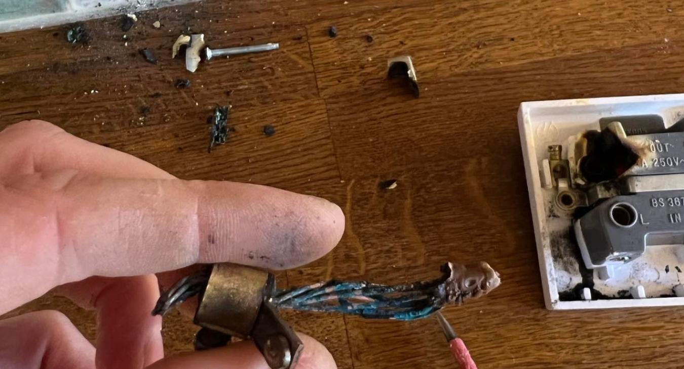 Fault finding electrician in Warrington