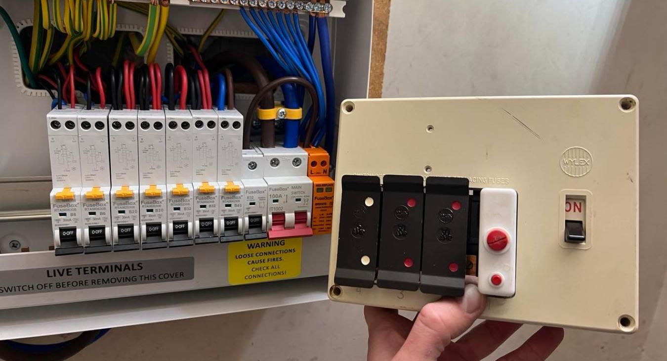 Fusebox upgrade electrician in Warrington